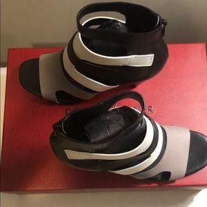 Donald Pliner Pailla-Pumice